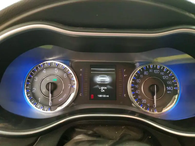 2015 CHRYSLER 200 LIMITED  