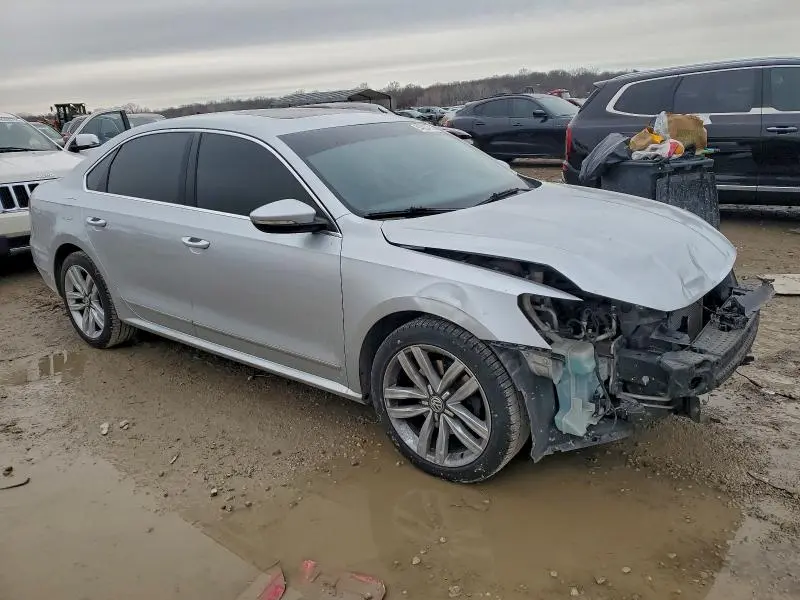 2017 VOLKSWAGEN PASSAT SE  