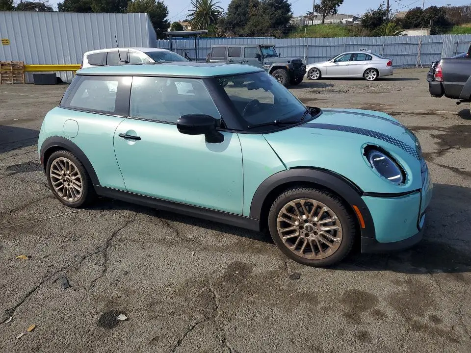 2025 MINI COOPER S  