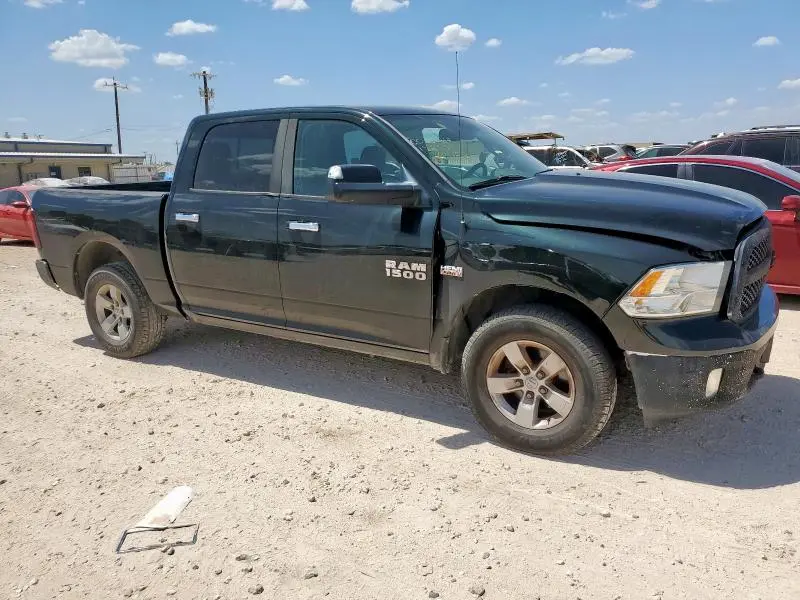 2016 RAM 1500 SLT  
