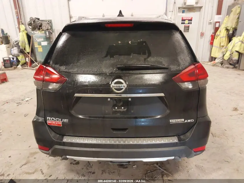 2019 NISSAN ROGUE S