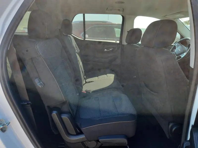 2020 CHEVROLET TRAVERSE LS  