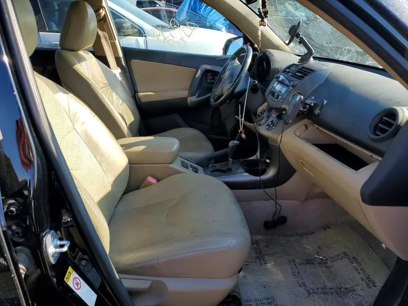 2011 TOYOTA RAV4 LIMITED  