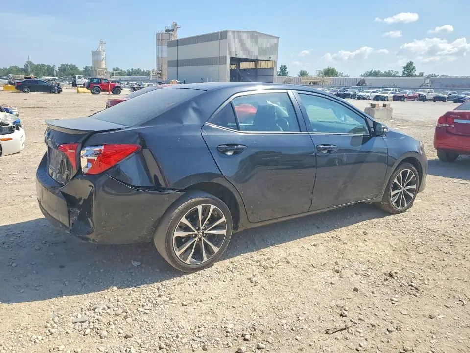 2017 TOYOTA COROLLA SE  