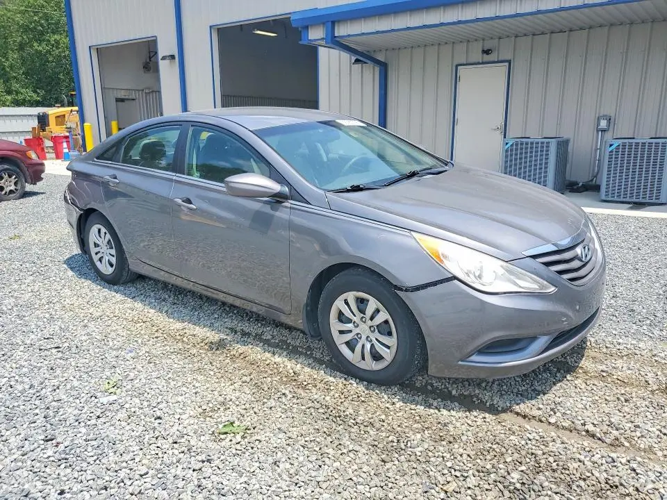 2012 HYUNDAI SONATA GLS  