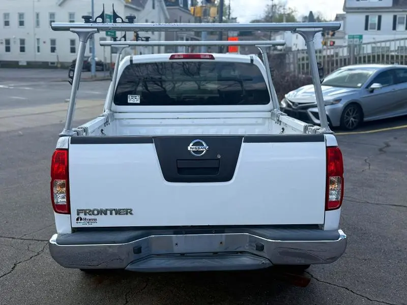 2011 NISSAN FRONTIER S  
