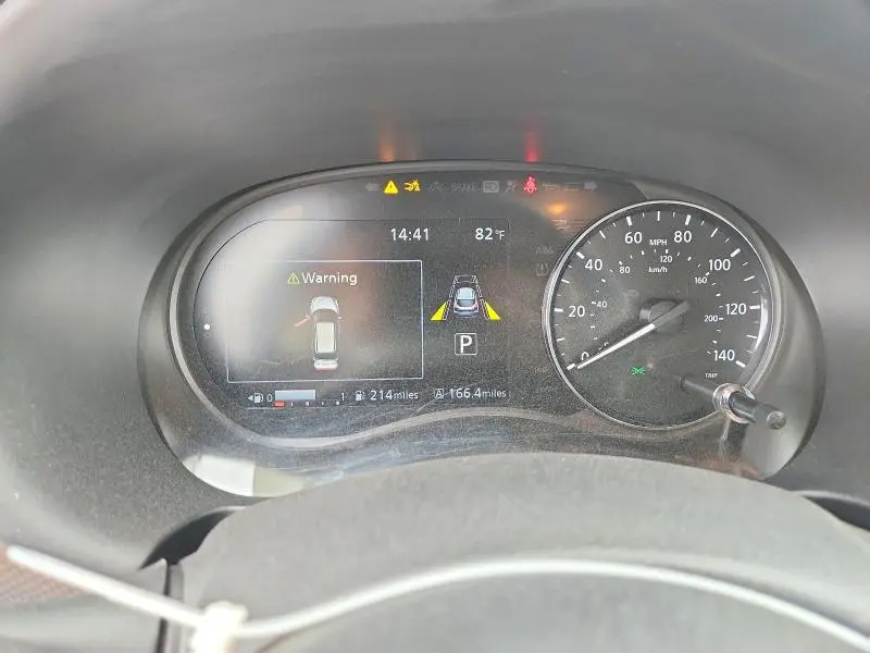 2024 NISSAN KICKS SV  