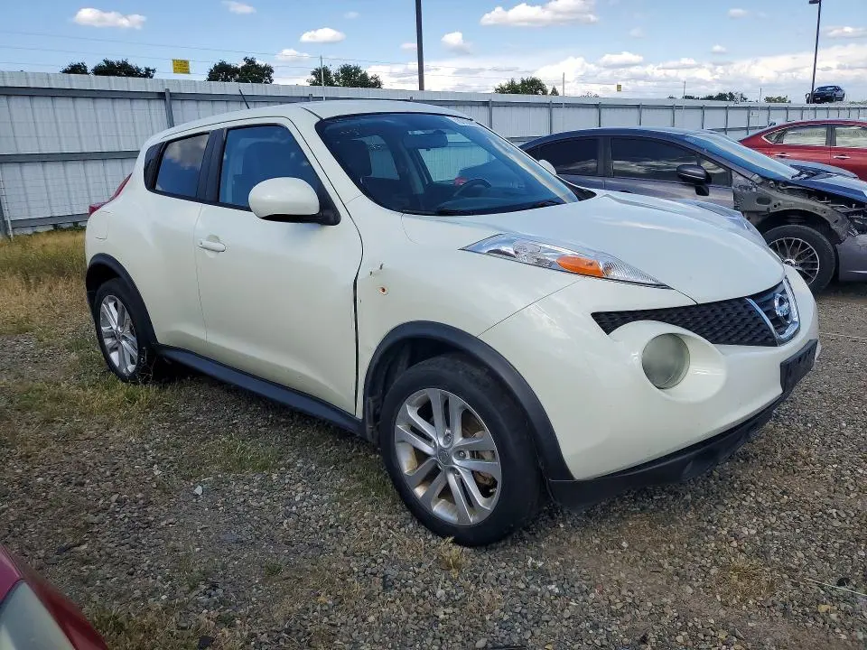 2011 NISSAN JUKE S  