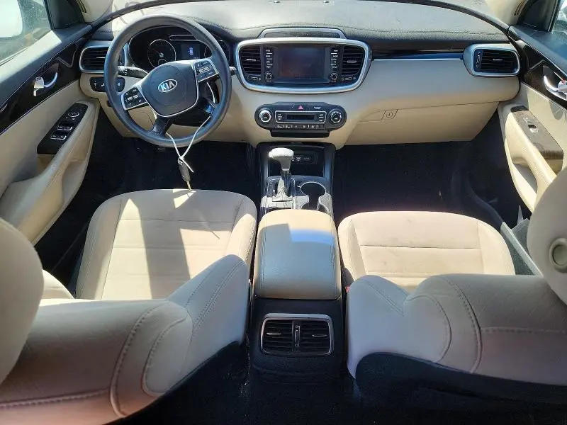2019 KIA SORENTO LX V6  