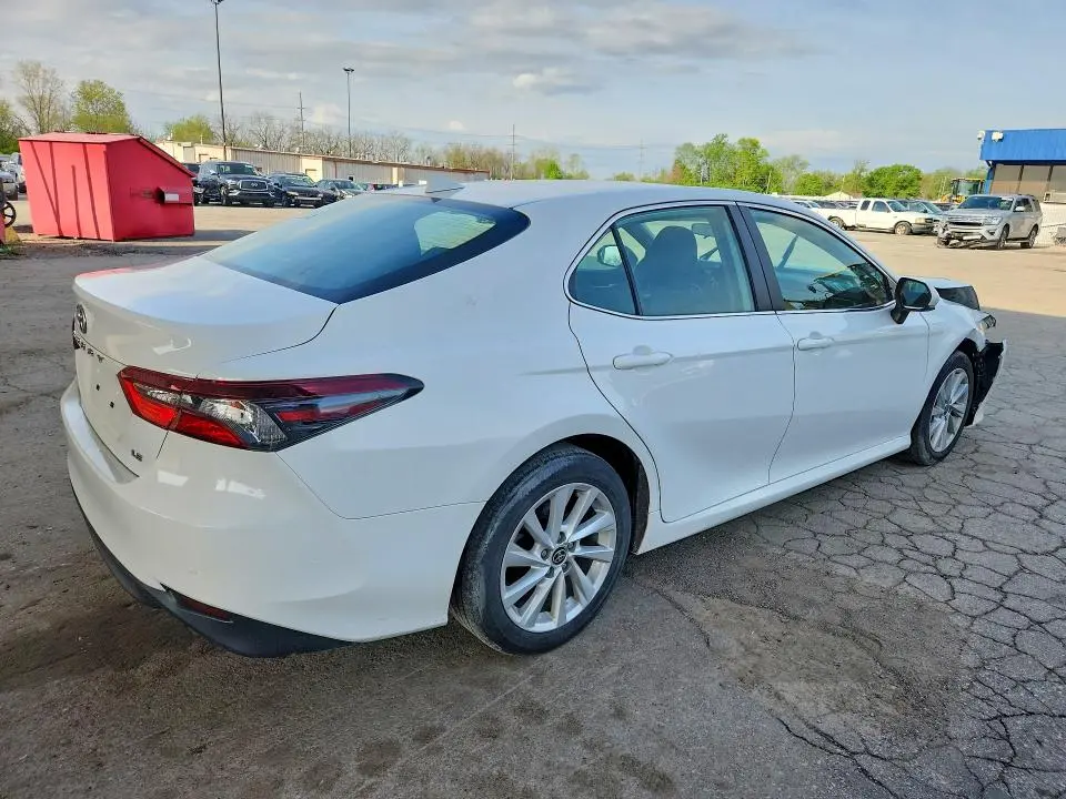2022 TOYOTA CAMRY LE  