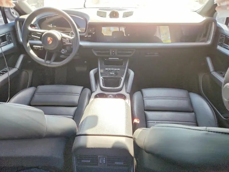 2024 PORSCHE CAYENNE COUPE  