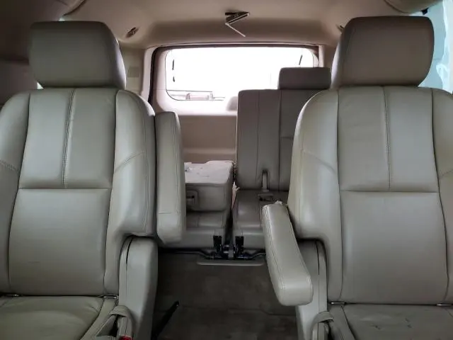 2011 CHEVROLET SUBURBAN K1500 LT  