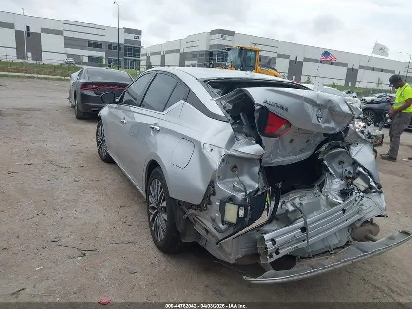 2024 NISSAN ALTIMA SV FWD