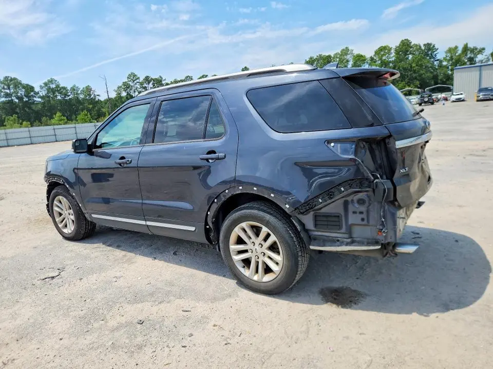 2017 FORD EXPLORER XLT  