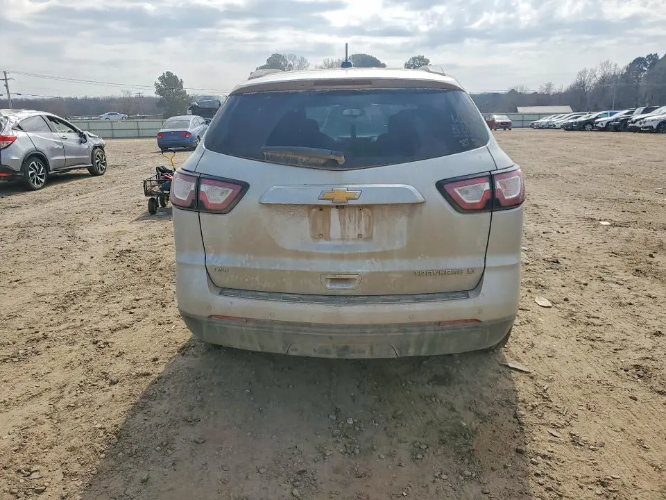 2016 CHEVROLET TRAVERSE LT  