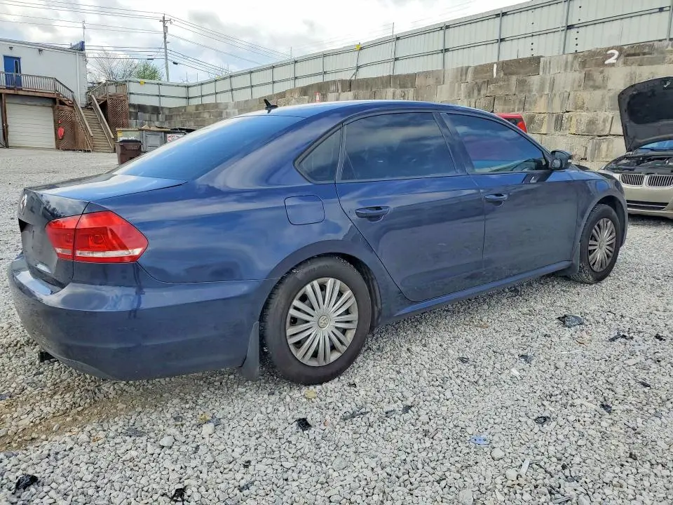 2014 VOLKSWAGEN PASSAT S  