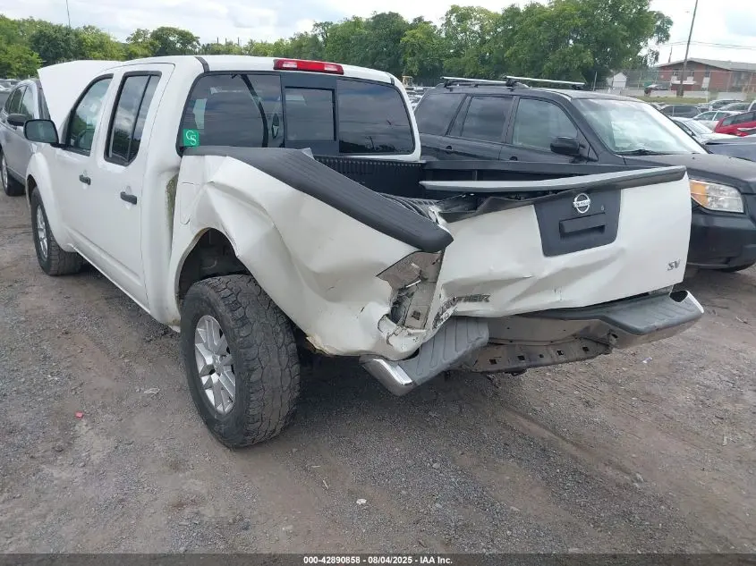 2016 NISSAN FRONTIER SV