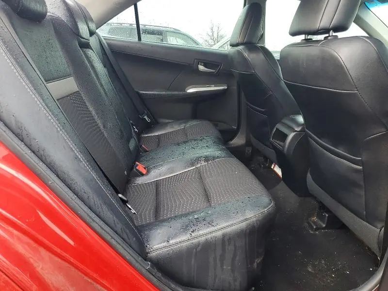 2012 TOYOTA CAMRY SE  