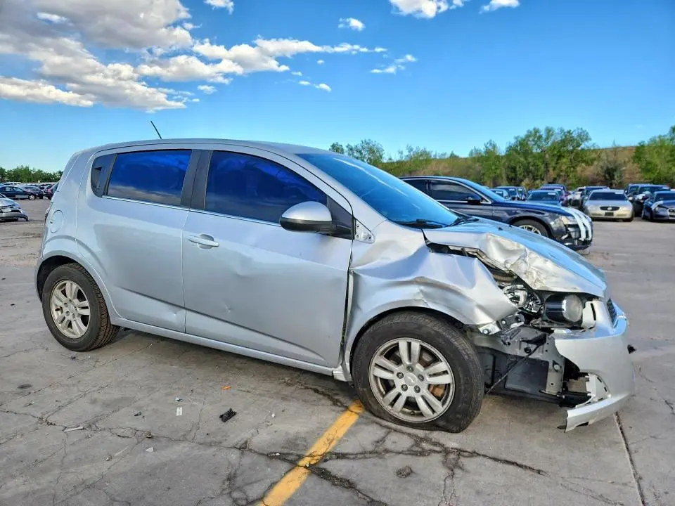 2015 CHEVROLET SONIC LT  