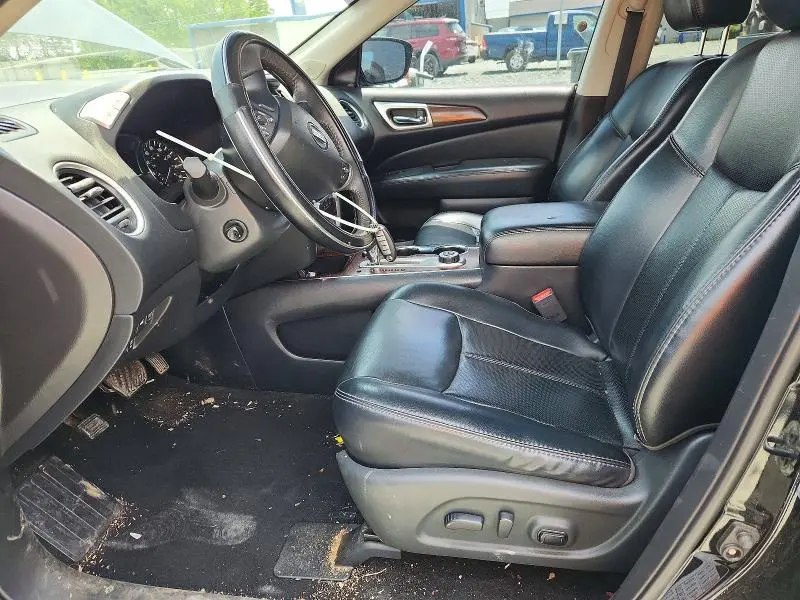 2017 NISSAN PATHFINDER PLATINUM  