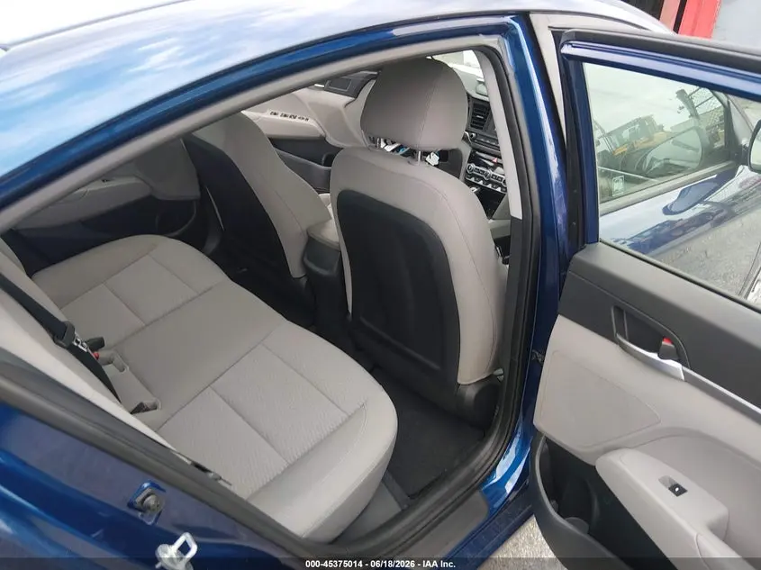 2020 HYUNDAI ELANTRA SE