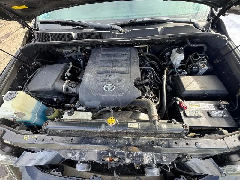 2012 TOYOTA SEQUOIA SR5  