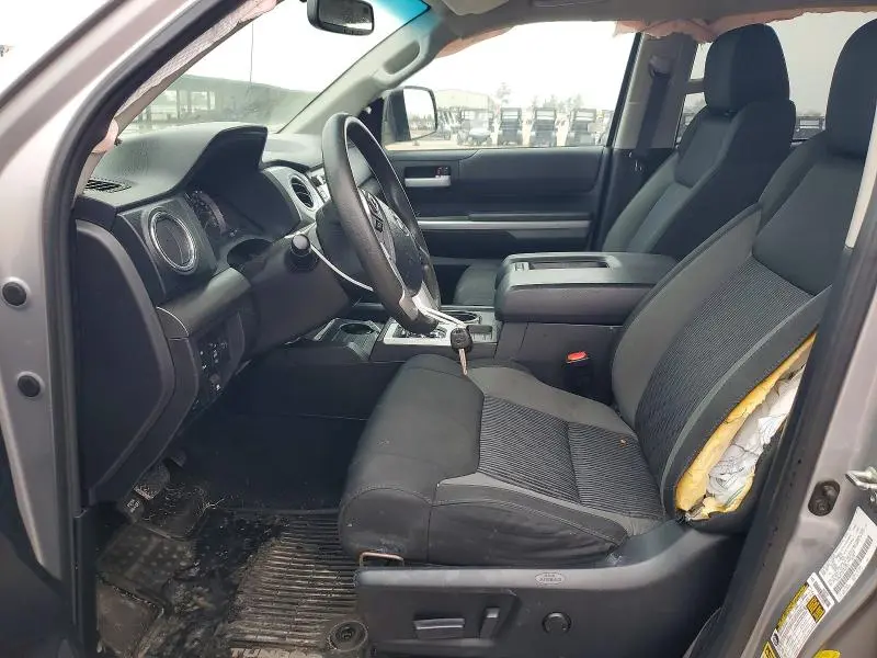 2015 TOYOTA TUNDRA CREWMAX SR5  