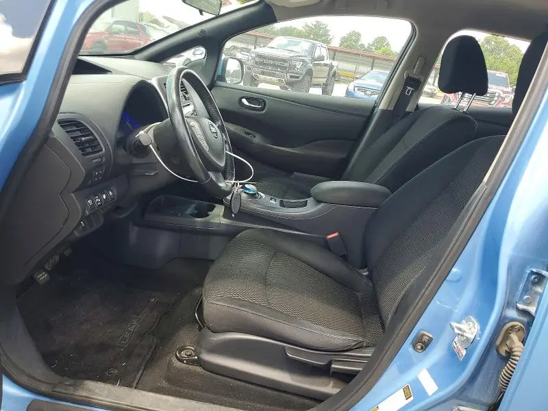 2013 NISSAN LEAF S  