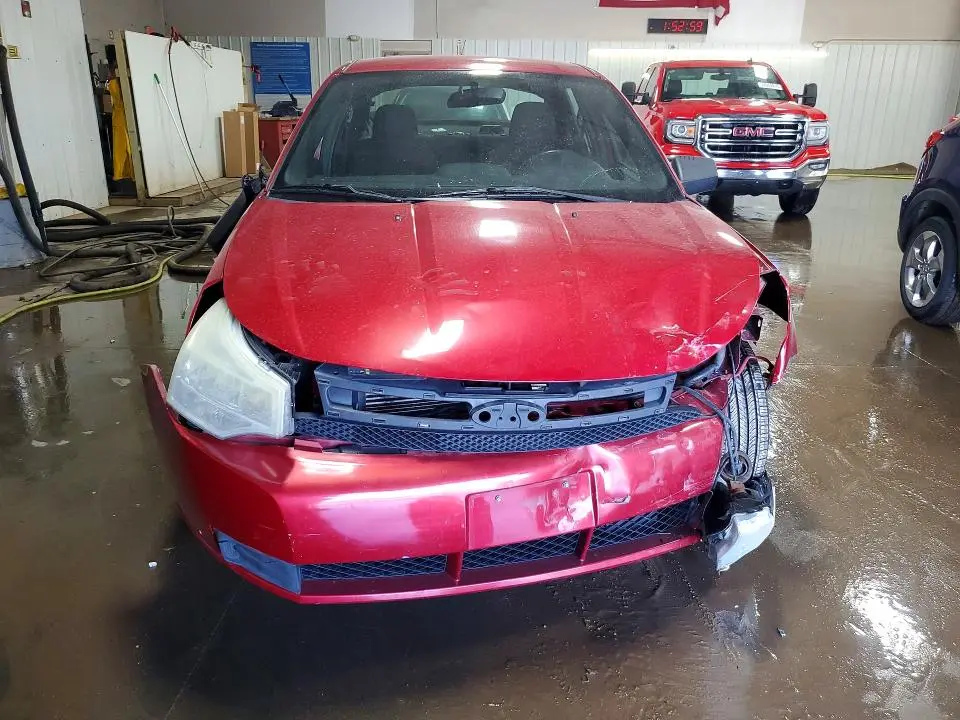 2010 FORD FOCUS SE  