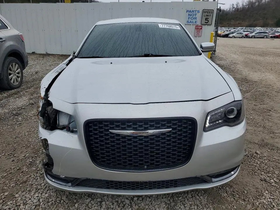 2020 CHRYSLER 300   