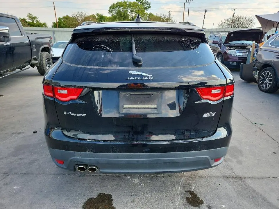 2017 JAGUAR F-PACE PREMIUM  