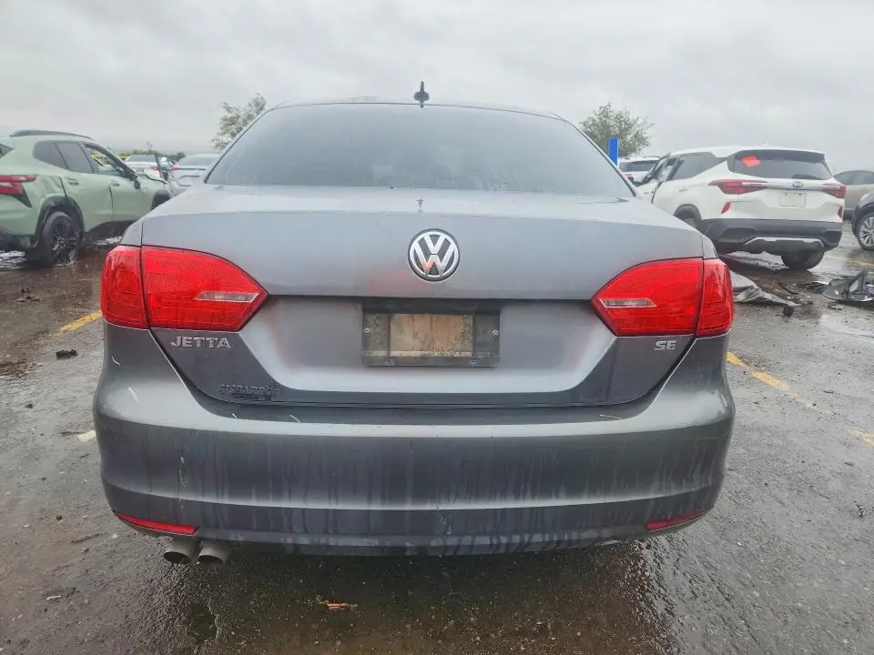 2014 VOLKSWAGEN JETTA SE  