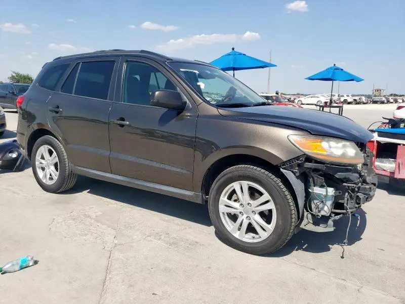 2011 HYUNDAI SANTA FE SE  