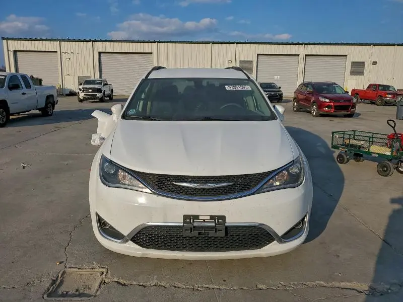 2017 CHRYSLER PACIFICA TOURING L  