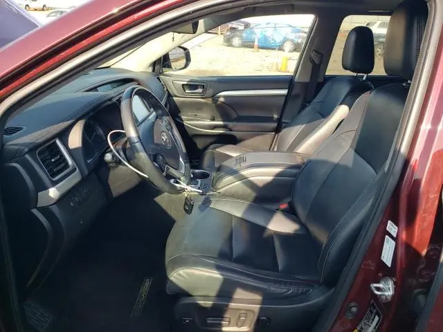 2019 TOYOTA HIGHLANDER SE  