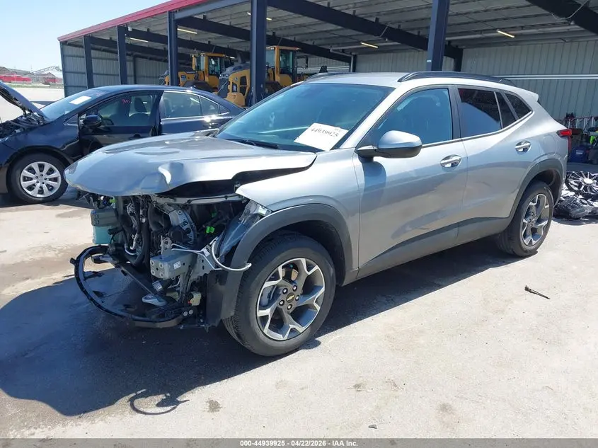 2025 CHEVROLET TRAX FWD LT