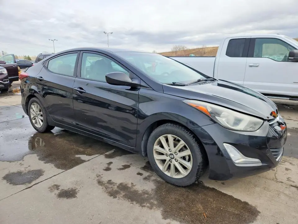 2014 HYUNDAI ELANTRA SE  