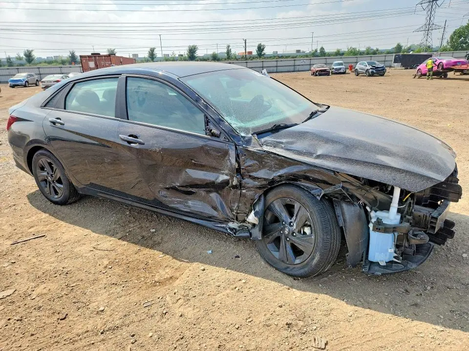 2023 HYUNDAI ELANTRA SEL  