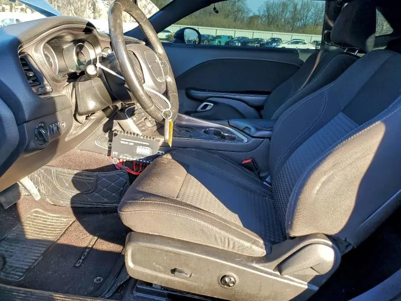 2016 DODGE CHALLENGER SXT  