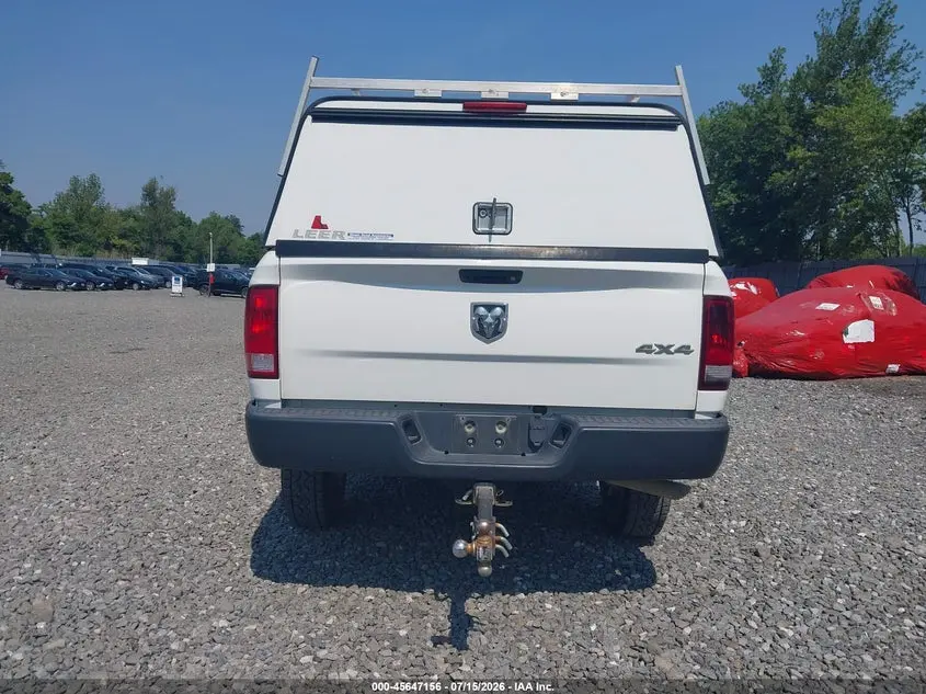 2018 RAM 2500 TRADESMAN  4X4 8' BOX