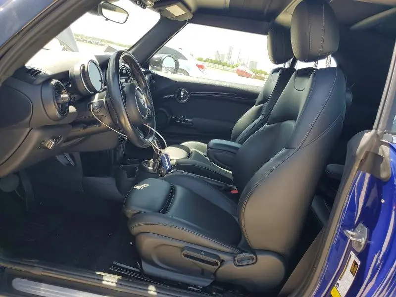 2021 MINI COOPER S  