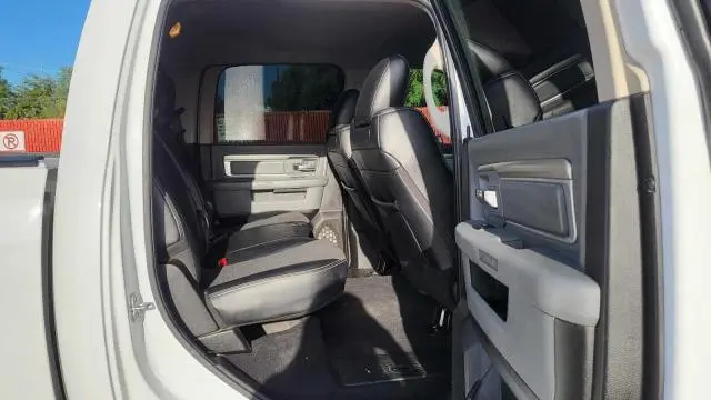 2019 RAM 1500 CLASSIC SLT