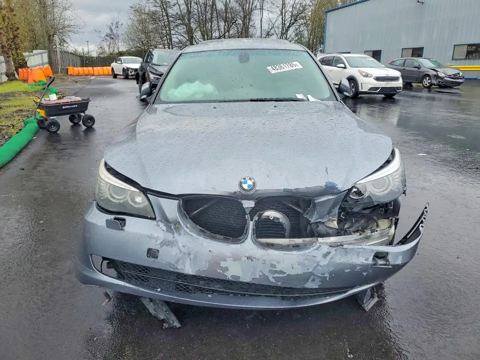 2010 BMW 528 XI  