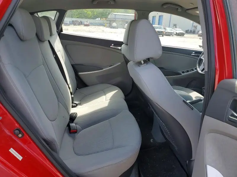 2012 HYUNDAI ACCENT SE  