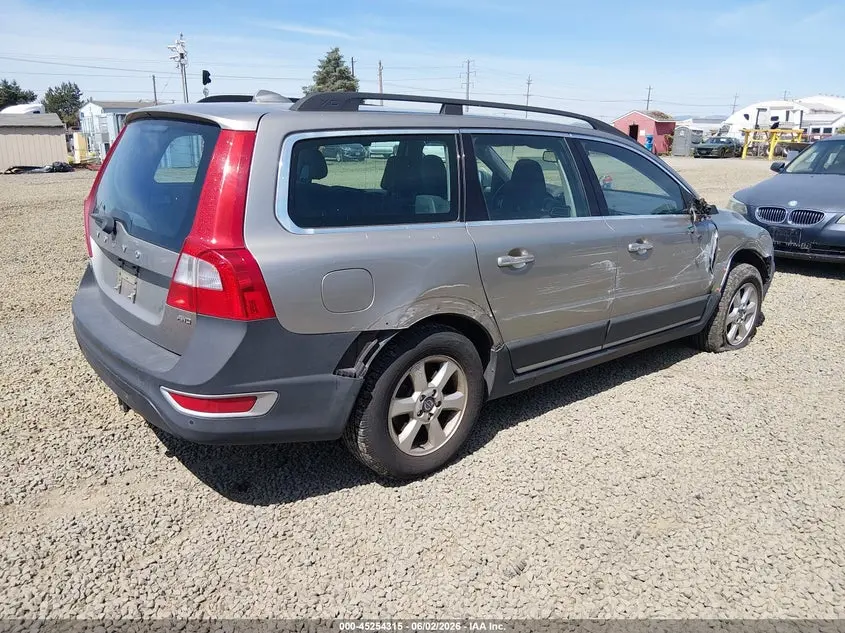 2012 VOLVO XC70 3.2/3.2 PLATINUM/3.2 PREMIER/3.2 PREMIER PLUS