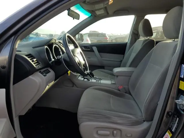 2011 TOYOTA HIGHLANDER BASE  