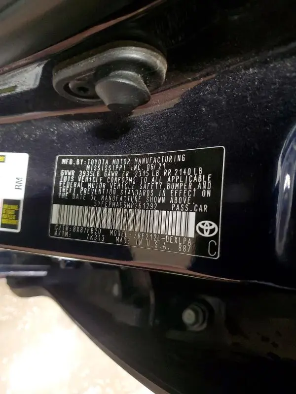 2021 TOYOTA COROLLA LE  