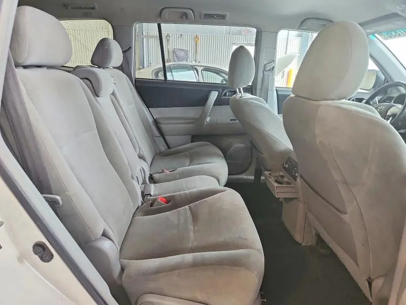 2012 TOYOTA HIGHLANDER BASE  