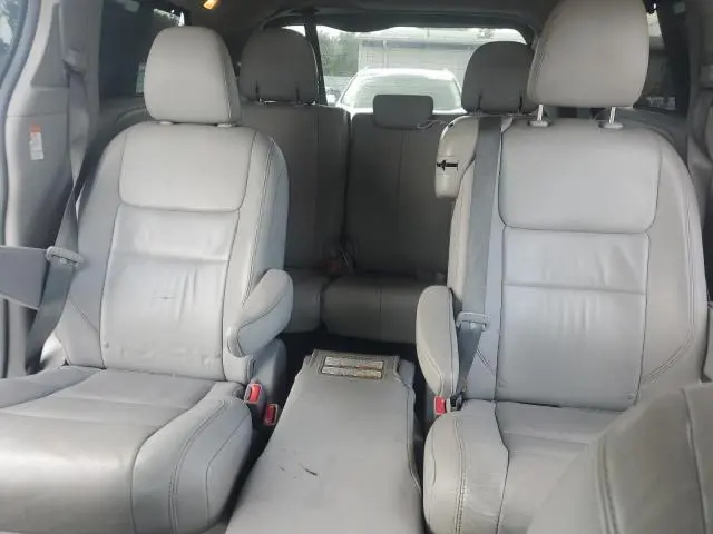 2015 TOYOTA SIENNA XLE  