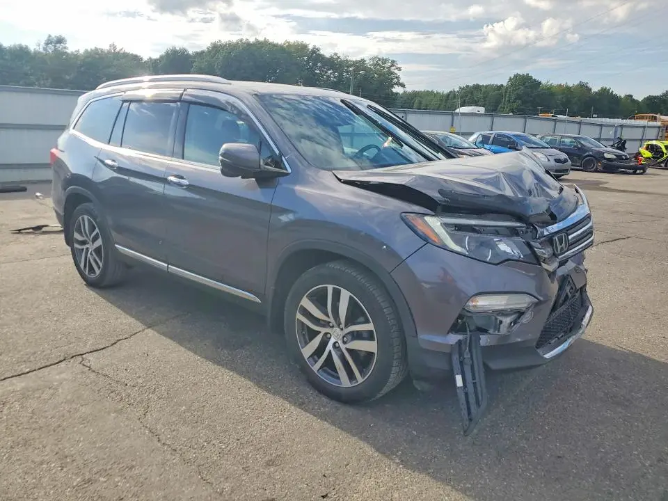 2017 HONDA PILOT TOURING  